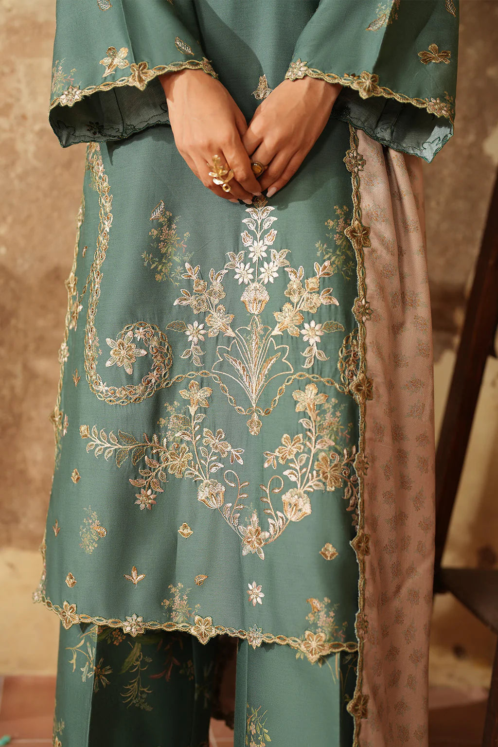 Emerald Winter Khaddar Embroidered 3-Piece Suit