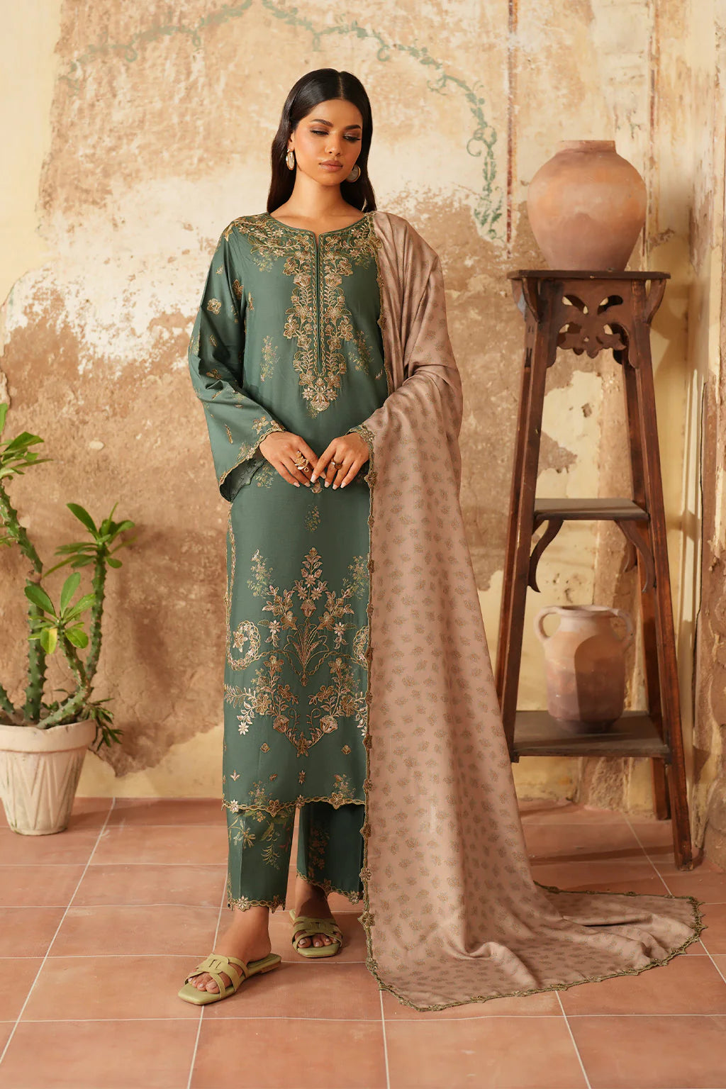 Emerald Winter Khaddar Embroidered 3-Piece Suit
