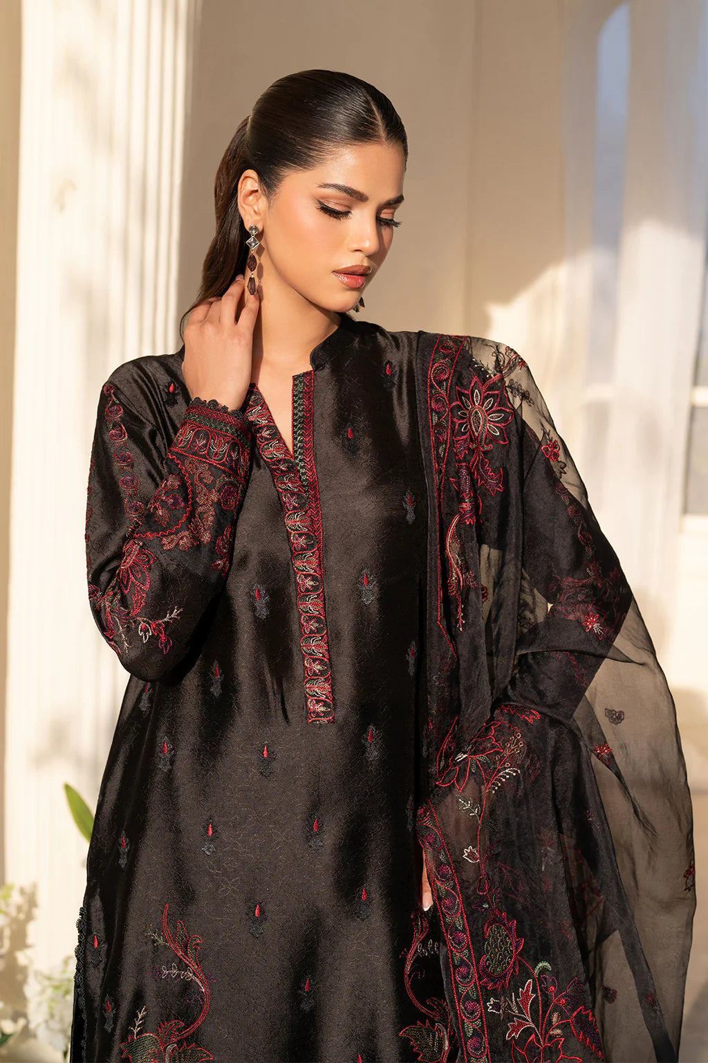Midnight Rose Embroidered Winter 3-Piece Suit”