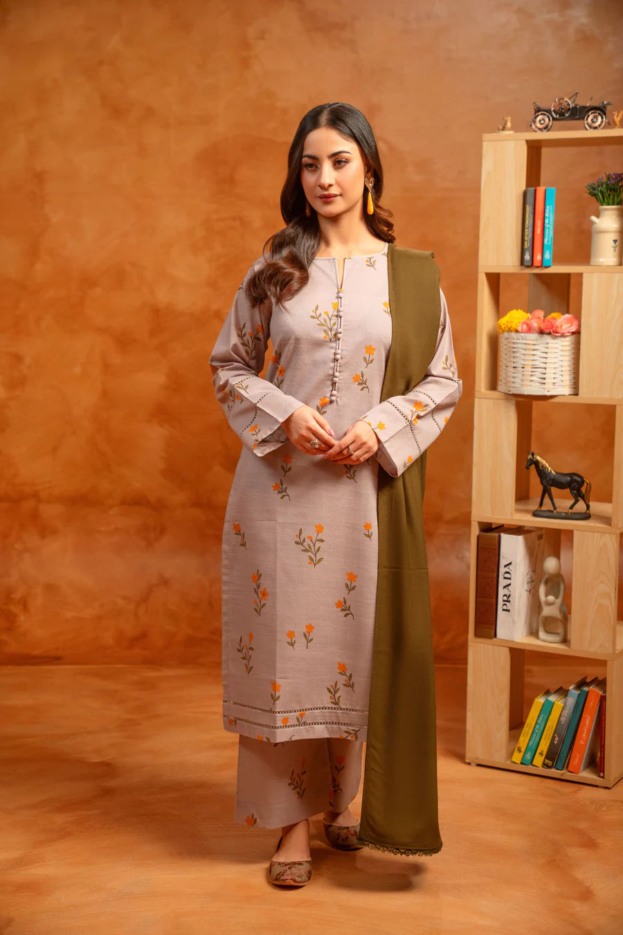 Soft Lilac Floral Winter Khaddar Printed 3-Piece Suit