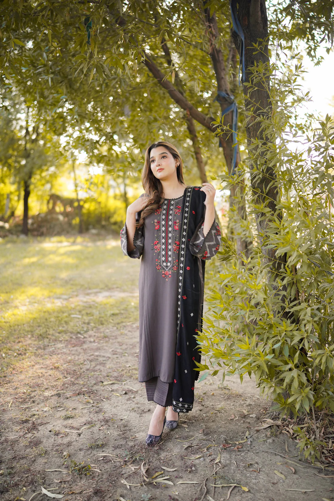 Winter Bloom Embroidered 3-Piece Suit