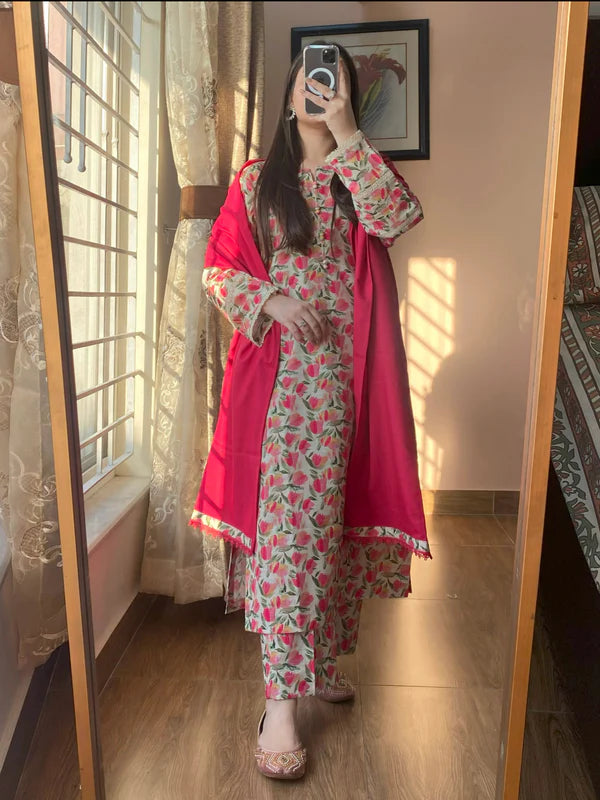 3Pc Khaddar Printed Peach Floral Dress