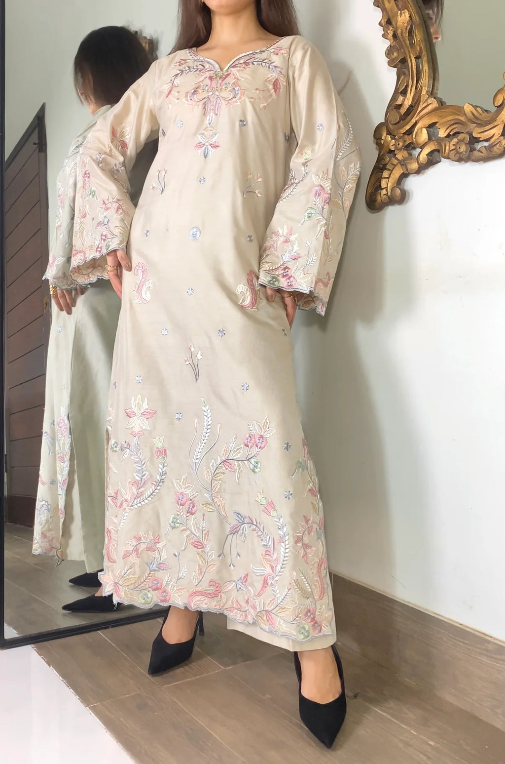 Elegant Ivory Embroidered 3-Piece Suit with Pastel Floral Detailing