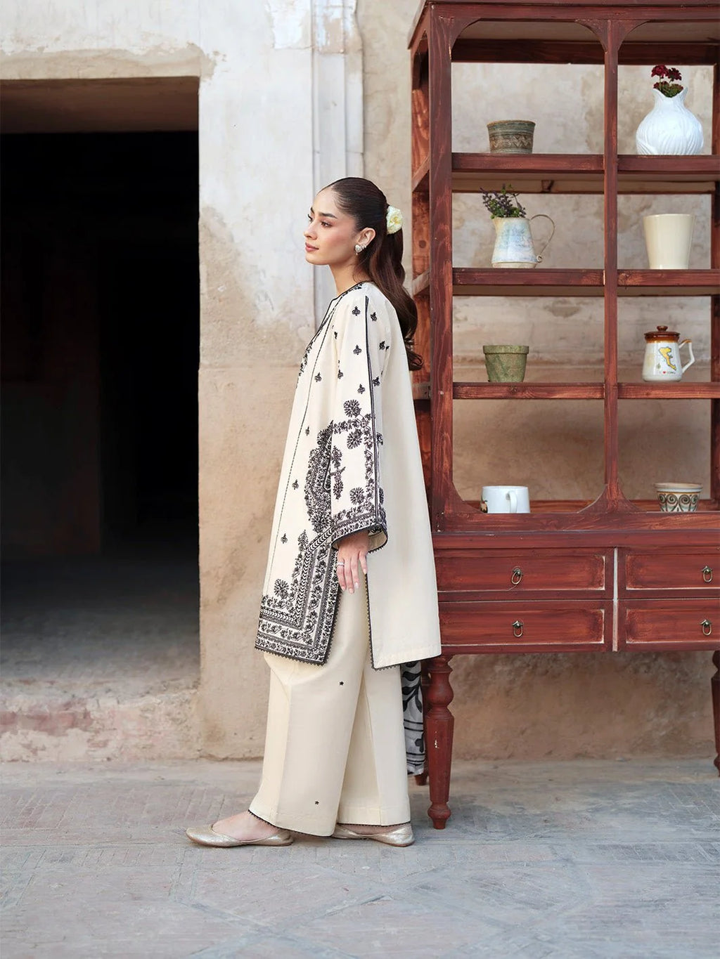 Elegant Ivory & Black Embroidered 3-Piece Suit with Printed Dupatta