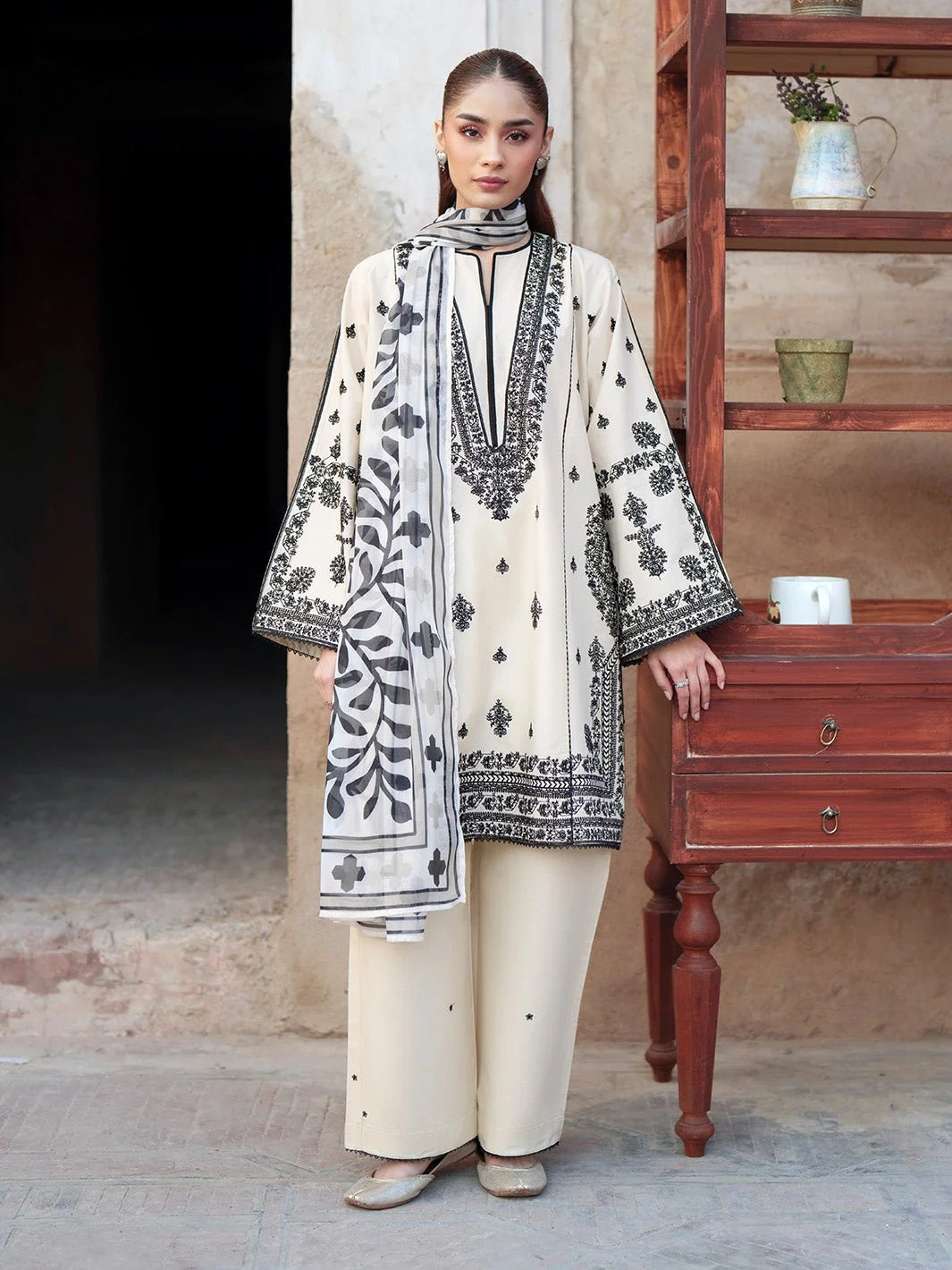 Elegant Ivory & Black Embroidered 3-Piece Suit with Printed Dupatta